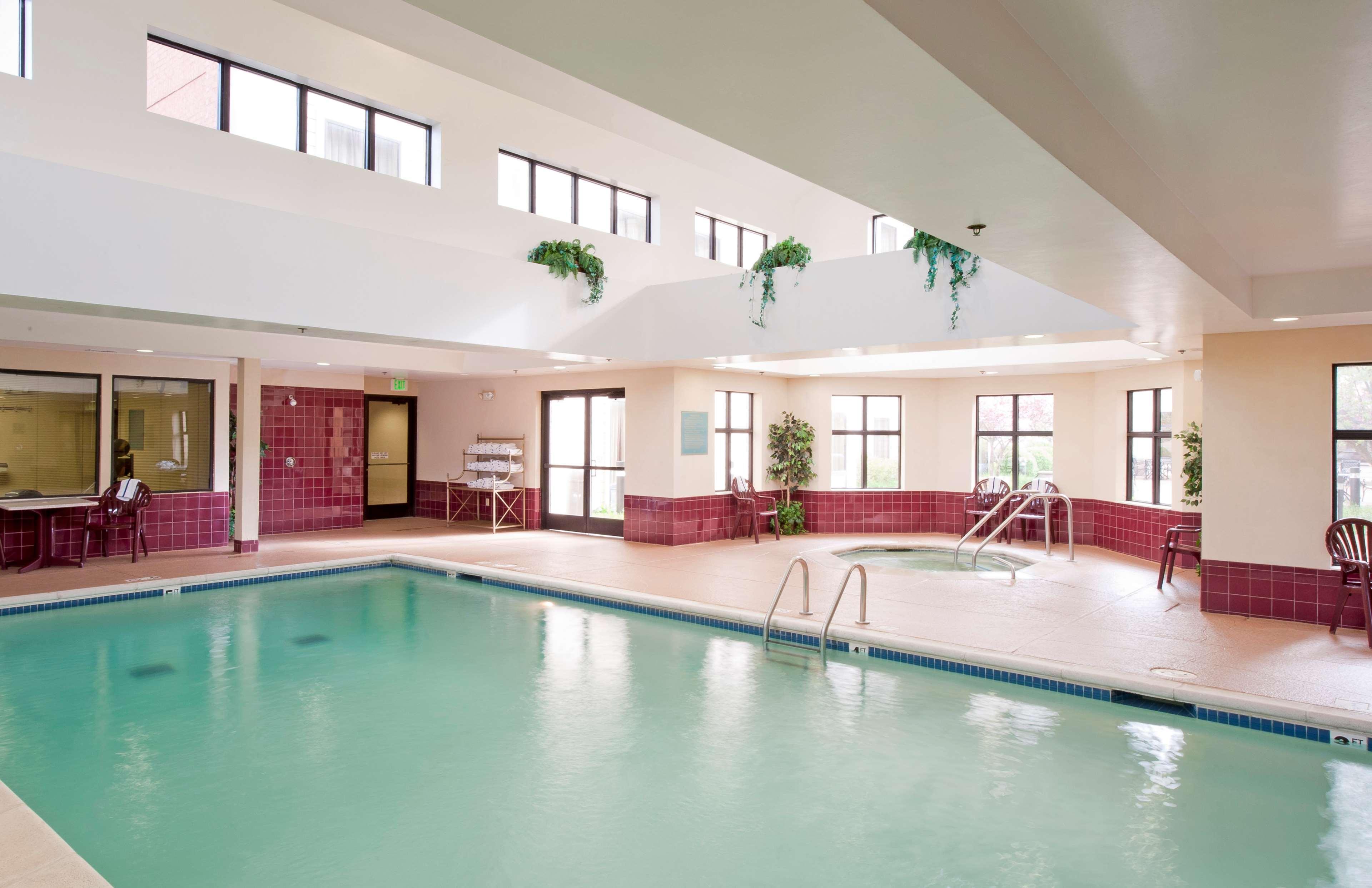 Hampton Inn & Suites St. Louis-Chesterfield Facilities photo